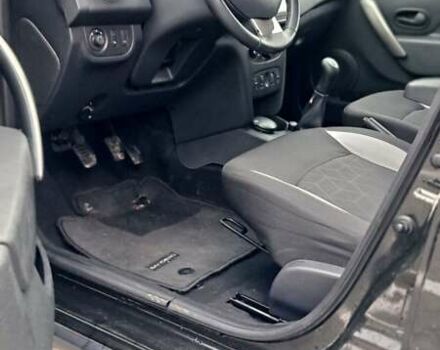 Чорний Дачія Sandero StepWay, об'ємом двигуна 1.5 л та пробігом 213 тис. км за 7500 $, фото 19 на Automoto.ua