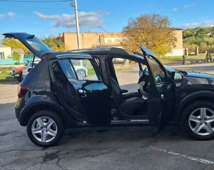 Черный Дачия Sandero StepWay, объемом двигателя 1.5 л и пробегом 184 тыс. км за 8300 $, фото 48 на Automoto.ua