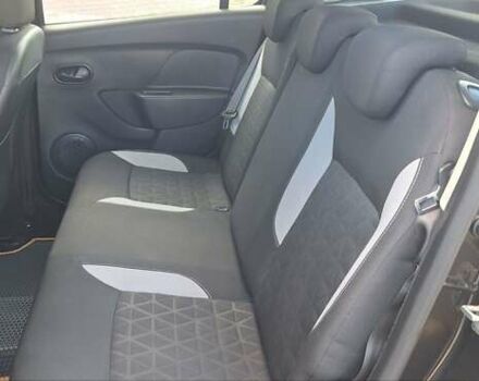 Черный Дачия Sandero StepWay, объемом двигателя 1.5 л и пробегом 184 тыс. км за 8300 $, фото 58 на Automoto.ua