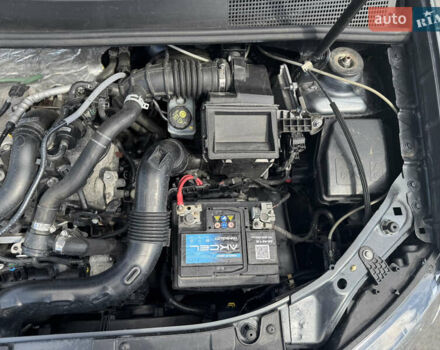 Черный Дачия Sandero StepWay, объемом двигателя 0.9 л и пробегом 73 тыс. км за 8400 $, фото 17 на Automoto.ua