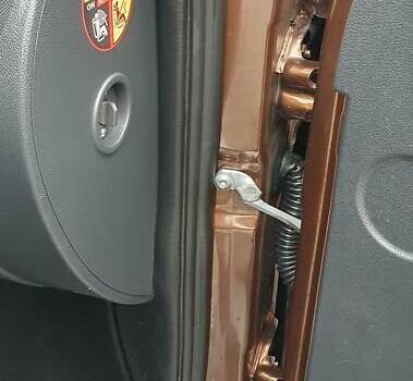 Коричневый Дачия Sandero StepWay, объемом двигателя 1.6 л и пробегом 164 тыс. км за 6850 $, фото 27 на Automoto.ua