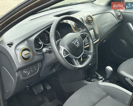 Коричневый Дачия Sandero StepWay, объемом двигателя 0.9 л и пробегом 137 тыс. км за 8699 $, фото 21 на Automoto.ua