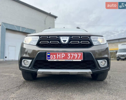 Коричневый Дачия Sandero StepWay, объемом двигателя 0.9 л и пробегом 137 тыс. км за 8699 $, фото 17 на Automoto.ua