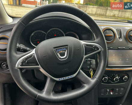 Коричневый Дачия Sandero StepWay, объемом двигателя 0.9 л и пробегом 137 тыс. км за 8699 $, фото 26 на Automoto.ua