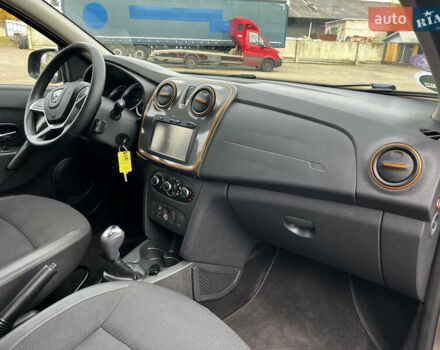 Коричневый Дачия Sandero StepWay, объемом двигателя 0.9 л и пробегом 137 тыс. км за 8699 $, фото 32 на Automoto.ua