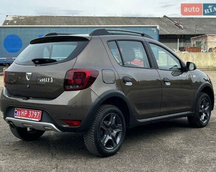 Коричневый Дачия Sandero StepWay, объемом двигателя 0.9 л и пробегом 137 тыс. км за 8699 $, фото 4 на Automoto.ua