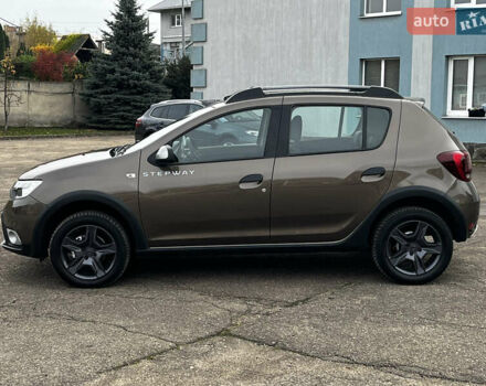 Коричневый Дачия Sandero StepWay, объемом двигателя 0.9 л и пробегом 137 тыс. км за 8699 $, фото 7 на Automoto.ua