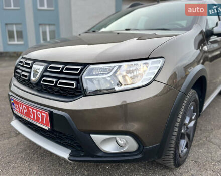 Коричневый Дачия Sandero StepWay, объемом двигателя 0.9 л и пробегом 137 тыс. км за 8699 $, фото 12 на Automoto.ua