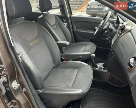 Дачия Sandero StepWay 2017 в Луцке на Automoto.ua Коричневый Дачия Sandero StepWay, объемом двигателя 0.9 л и пробегом 137 тыс. км за 8699 $, фото 32 на Automoto.ua