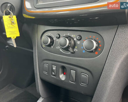 Коричневый Дачия Sandero StepWay, объемом двигателя 0.9 л и пробегом 137 тыс. км за 8699 $, фото 34 на Automoto.ua