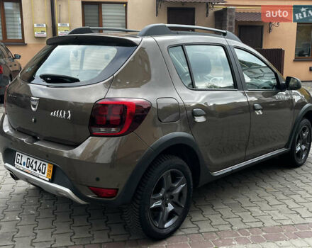 Дачия Sandero StepWay 2017 в Луцке на Automoto.ua Коричневый Дачия Sandero StepWay, объемом двигателя 0.9 л и пробегом 137 тыс. км за 8699 $, фото 3 на Automoto.ua