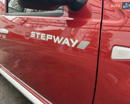 Красный Дачия Sandero StepWay, объемом двигателя 1.6 л и пробегом 100 тыс. км за 6700 $, фото 13 на Automoto.ua
