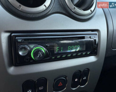 Красный Дачия Sandero StepWay, объемом двигателя 1.5 л и пробегом 205 тыс. км за 6700 $, фото 49 на Automoto.ua