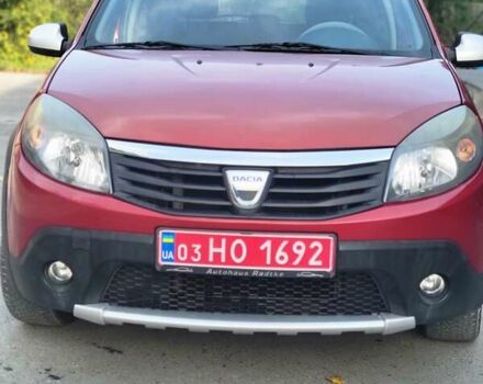 Красный Дачия Sandero StepWay, объемом двигателя 1.6 л и пробегом 127 тыс. км за 5600 $, фото 3 на Automoto.ua