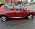 Красный Дачия Sandero StepWay, объемом двигателя 1.6 л и пробегом 165 тыс. км за 5999 $, фото 2 на Automoto.ua