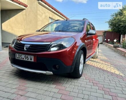 Красный Дачия Sandero StepWay, объемом двигателя 1.6 л и пробегом 161 тыс. км за 6950 $, фото 4 на Automoto.ua