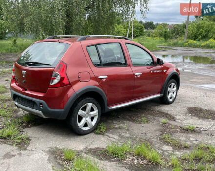 Красный Дачия Sandero StepWay, объемом двигателя 1.6 л и пробегом 164 тыс. км за 5700 $, фото 4 на Automoto.ua