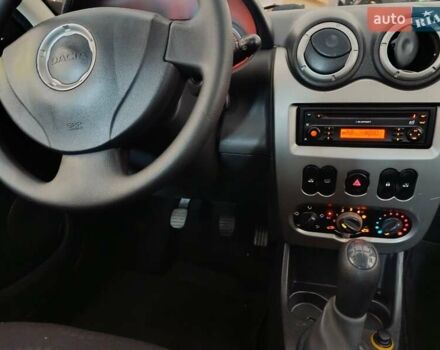 Красный Дачия Sandero StepWay, объемом двигателя 1.6 л и пробегом 183 тыс. км за 5799 $, фото 11 на Automoto.ua