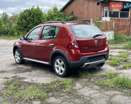 Красный Дачия Sandero StepWay, объемом двигателя 1.6 л и пробегом 164 тыс. км за 5700 $, фото 6 на Automoto.ua