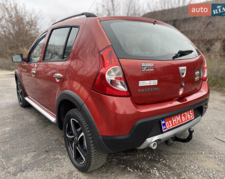 Красный Дачия Sandero StepWay, объемом двигателя 1.6 л и пробегом 179 тыс. км за 6700 $, фото 4 на Automoto.ua