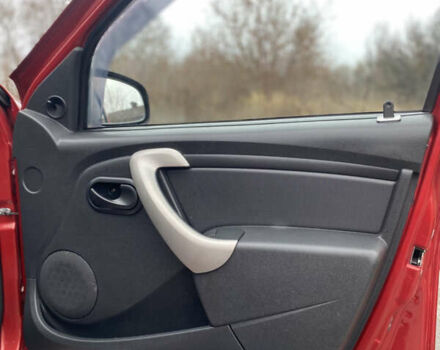 Красный Дачия Sandero StepWay, объемом двигателя 1.6 л и пробегом 179 тыс. км за 6700 $, фото 24 на Automoto.ua