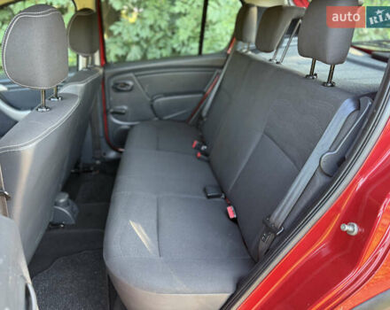 Дачия Sandero StepWay 2011 в Ровно на Automoto.ua Красный Дачия Sandero StepWay, объемом двигателя 1.6 л и пробегом 220 тыс. км за 6800 $, фото 28 на Automoto.ua