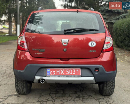 Красный Дачия Sandero StepWay, объемом двигателя 1.6 л и пробегом 135 тыс. км за 6750 $, фото 6 на Automoto.ua