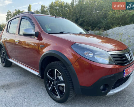 Дачия Sandero StepWay 2011 в Хороле на Automoto.ua Красный Дачия Sandero StepWay, объемом двигателя 1.6 л и пробегом 174 тыс. км за 6700 $, фото 2 на Automoto.ua