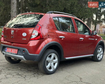 Красный Дачия Sandero StepWay, объемом двигателя 1.6 л и пробегом 135 тыс. км за 6750 $, фото 4 на Automoto.ua