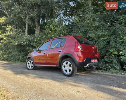 Дачия Sandero StepWay 2011 в Ровно на Automoto.ua Красный Дачия Sandero StepWay, объемом двигателя 1.6 л и пробегом 220 тыс. км за 6800 $, фото 17 на Automoto.ua