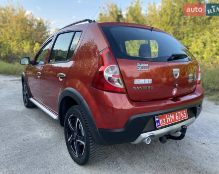 Дачия Sandero StepWay 2011 в Хороле на Automoto.ua Красный Дачия Sandero StepWay, объемом двигателя 1.6 л и пробегом 174 тыс. км за 6700 $, фото 7 на Automoto.ua