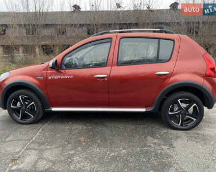 Красный Дачия Sandero StepWay, объемом двигателя 1.6 л и пробегом 179 тыс. км за 6700 $, фото 6 на Automoto.ua