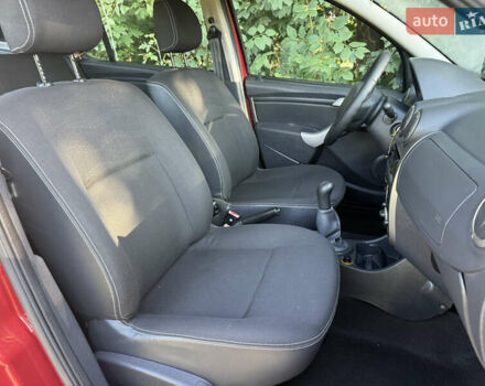 Дачия Sandero StepWay 2011 в Ровно на Automoto.ua Красный Дачия Sandero StepWay, объемом двигателя 1.6 л и пробегом 220 тыс. км за 6800 $, фото 9 на Automoto.ua