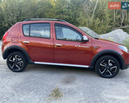 Дачия Sandero StepWay 2011 в Хороле на Automoto.ua Красный Дачия Sandero StepWay, объемом двигателя 1.6 л и пробегом 174 тыс. км за 6700 $, фото 3 на Automoto.ua
