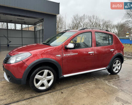 Красный Дачия Sandero StepWay, объемом двигателя 1.6 л и пробегом 185 тыс. км за 7350 $, фото 6 на Automoto.ua