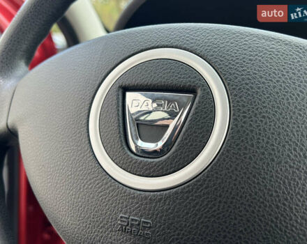 Красный Дачия Sandero StepWay, объемом двигателя 1.6 л и пробегом 139 тыс. км за 7350 $, фото 77 на Automoto.ua