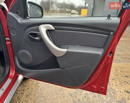 Красный Дачия Sandero StepWay, объемом двигателя 1.6 л и пробегом 185 тыс. км за 7350 $, фото 19 на Automoto.ua