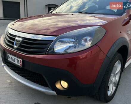 Красный Дачия Sandero StepWay, объемом двигателя 1.6 л и пробегом 139 тыс. км за 7350 $, фото 37 на Automoto.ua