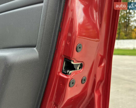 Красный Дачия Sandero StepWay, объемом двигателя 1.6 л и пробегом 139 тыс. км за 7350 $, фото 101 на Automoto.ua