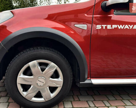Красный Дачия Sandero StepWay, объемом двигателя 1.6 л и пробегом 115 тыс. км за 7599 $, фото 82 на Automoto.ua