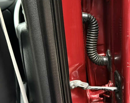 Красный Дачия Sandero StepWay, объемом двигателя 1.6 л и пробегом 115 тыс. км за 7599 $, фото 72 на Automoto.ua