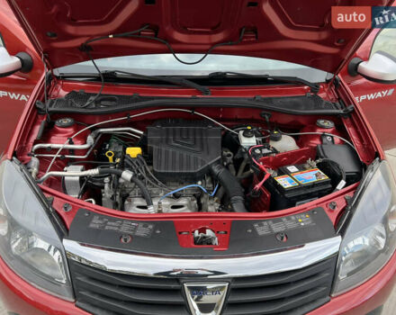 Красный Дачия Sandero StepWay, объемом двигателя 1.6 л и пробегом 139 тыс. км за 7350 $, фото 140 на Automoto.ua