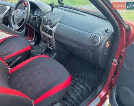 Красный Дачия Sandero StepWay, объемом двигателя 1.6 л и пробегом 135 тыс. км за 7200 $, фото 9 на Automoto.ua