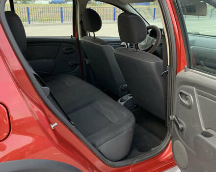 Красный Дачия Sandero StepWay, объемом двигателя 1.6 л и пробегом 137 тыс. км за 6899 $, фото 17 на Automoto.ua