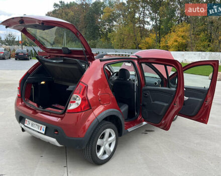 Красный Дачия Sandero StepWay, объемом двигателя 1.6 л и пробегом 139 тыс. км за 7350 $, фото 137 на Automoto.ua
