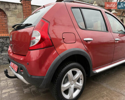 Красный Дачия Sandero StepWay, объемом двигателя 1.6 л и пробегом 163 тыс. км за 6950 $, фото 70 на Automoto.ua
