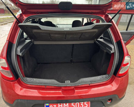 Красный Дачия Sandero StepWay, объемом двигателя 1.6 л и пробегом 185 тыс. км за 7350 $, фото 16 на Automoto.ua