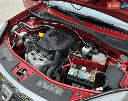 Красный Дачия Sandero StepWay, объемом двигателя 1.6 л и пробегом 139 тыс. км за 7350 $, фото 142 на Automoto.ua