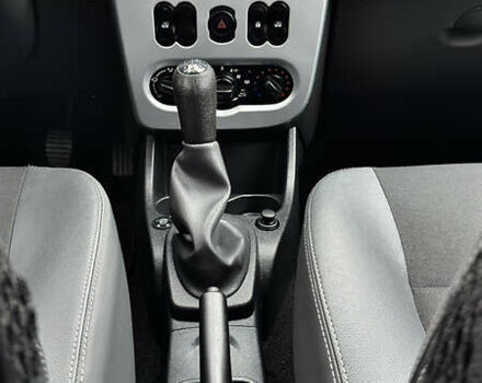 Красный Дачия Sandero StepWay, объемом двигателя 1.6 л и пробегом 115 тыс. км за 7599 $, фото 50 на Automoto.ua