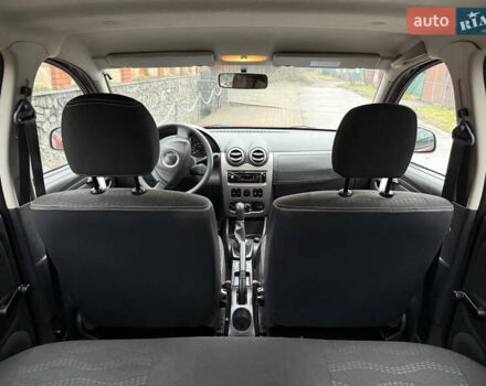 Красный Дачия Sandero StepWay, объемом двигателя 1.6 л и пробегом 163 тыс. км за 6950 $, фото 63 на Automoto.ua